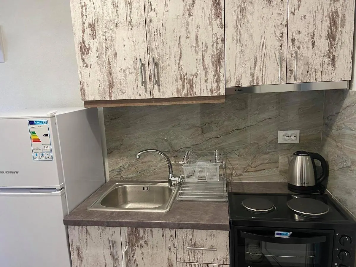 Apartments Miki Полихроно