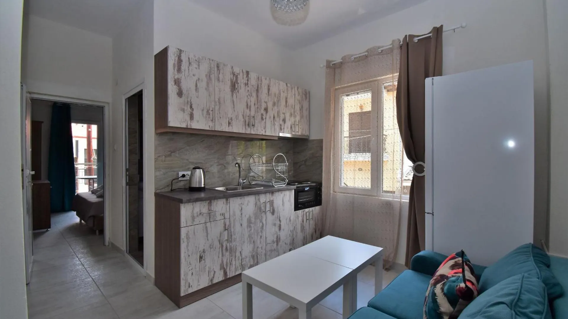 Apartments Miki Полихроно