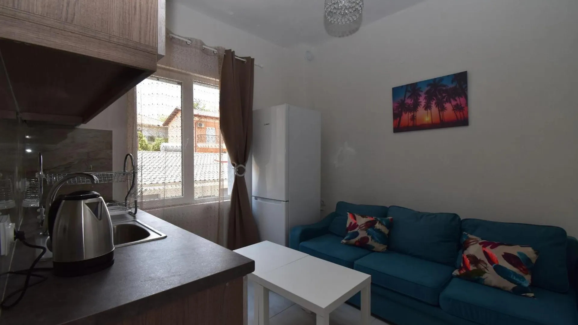 Apartments Miki Полихроно